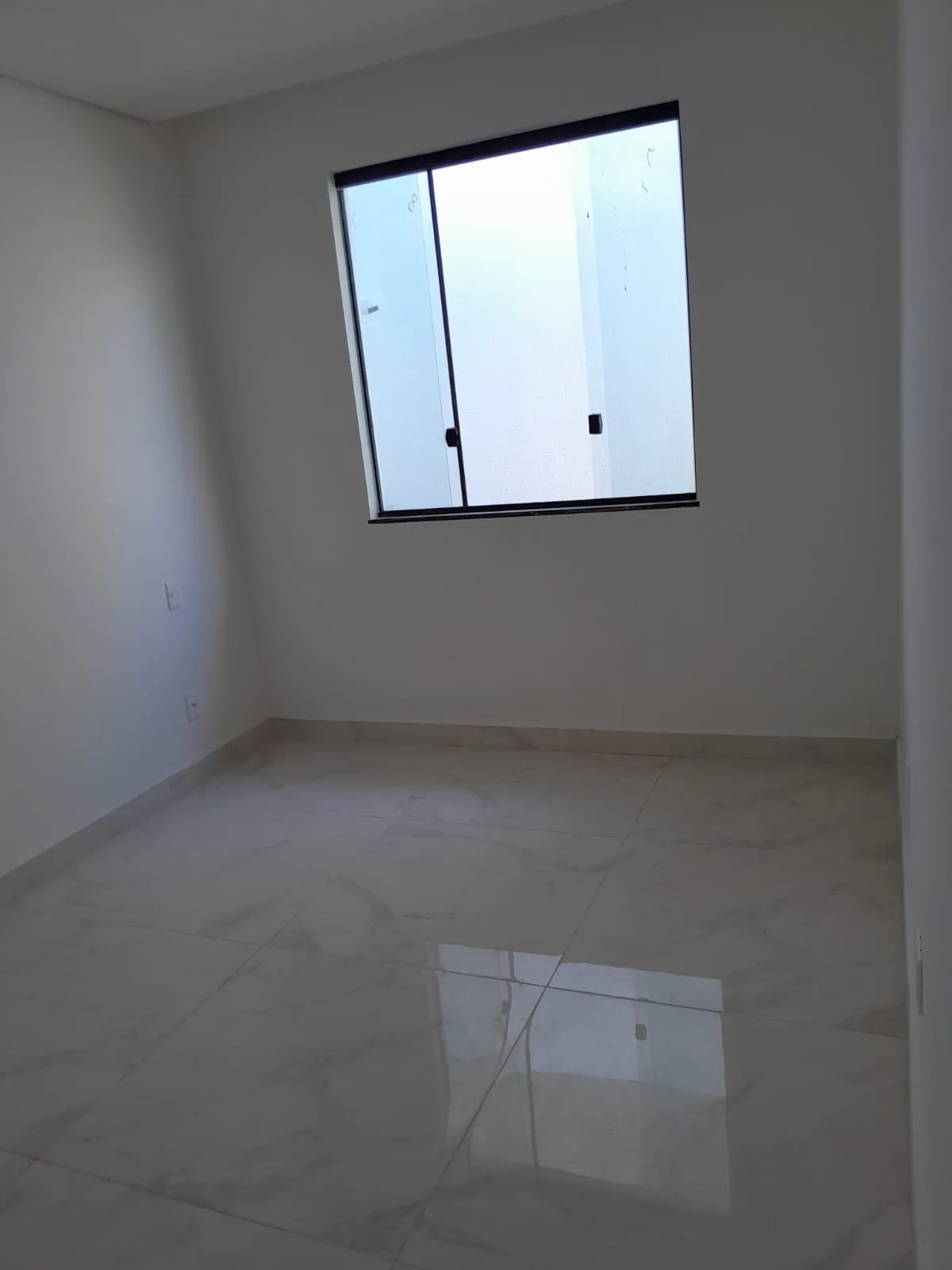 Serviço de acabamento fino em obra residencial