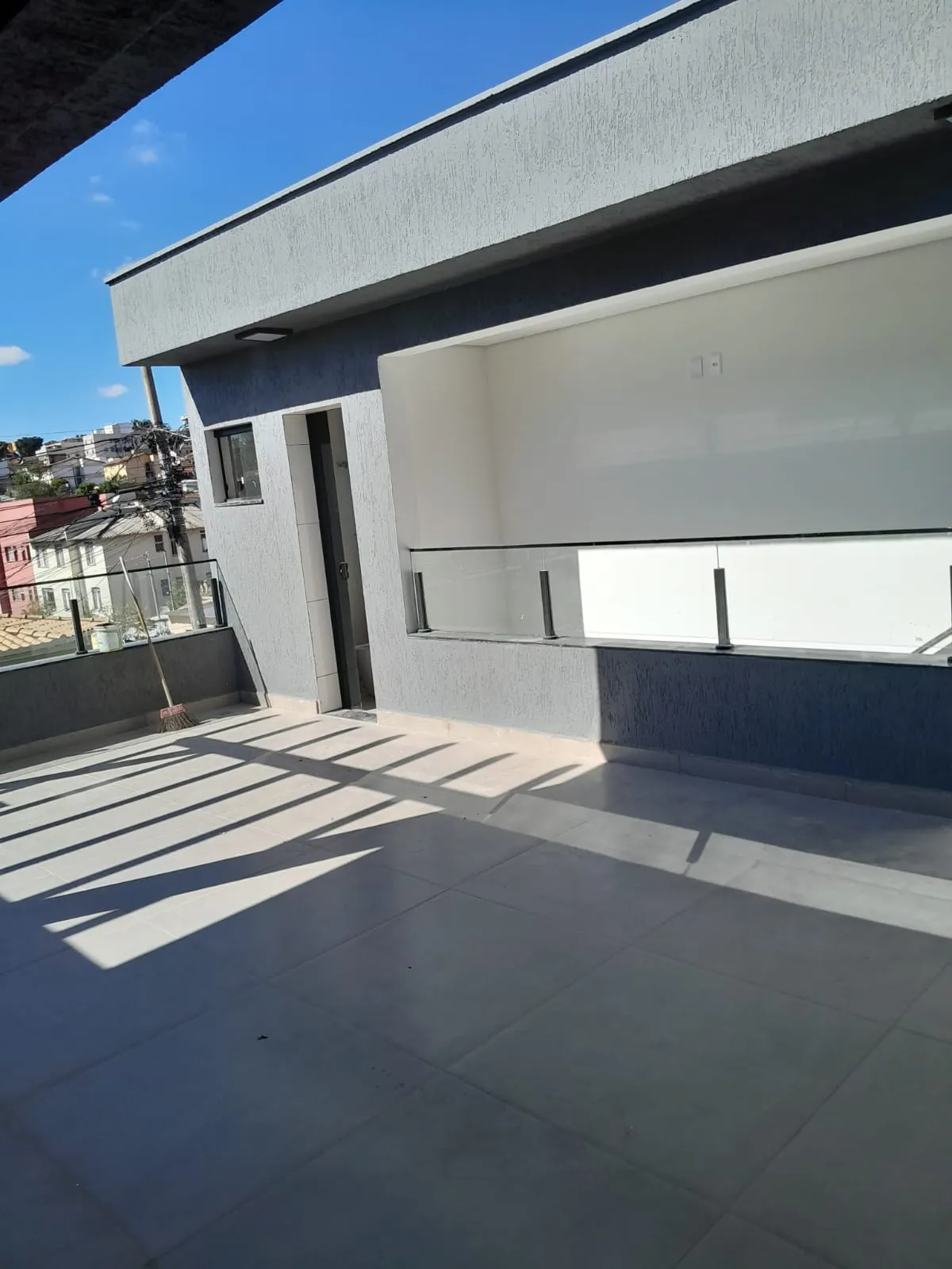 Finalização de obra residencial com alto padrão