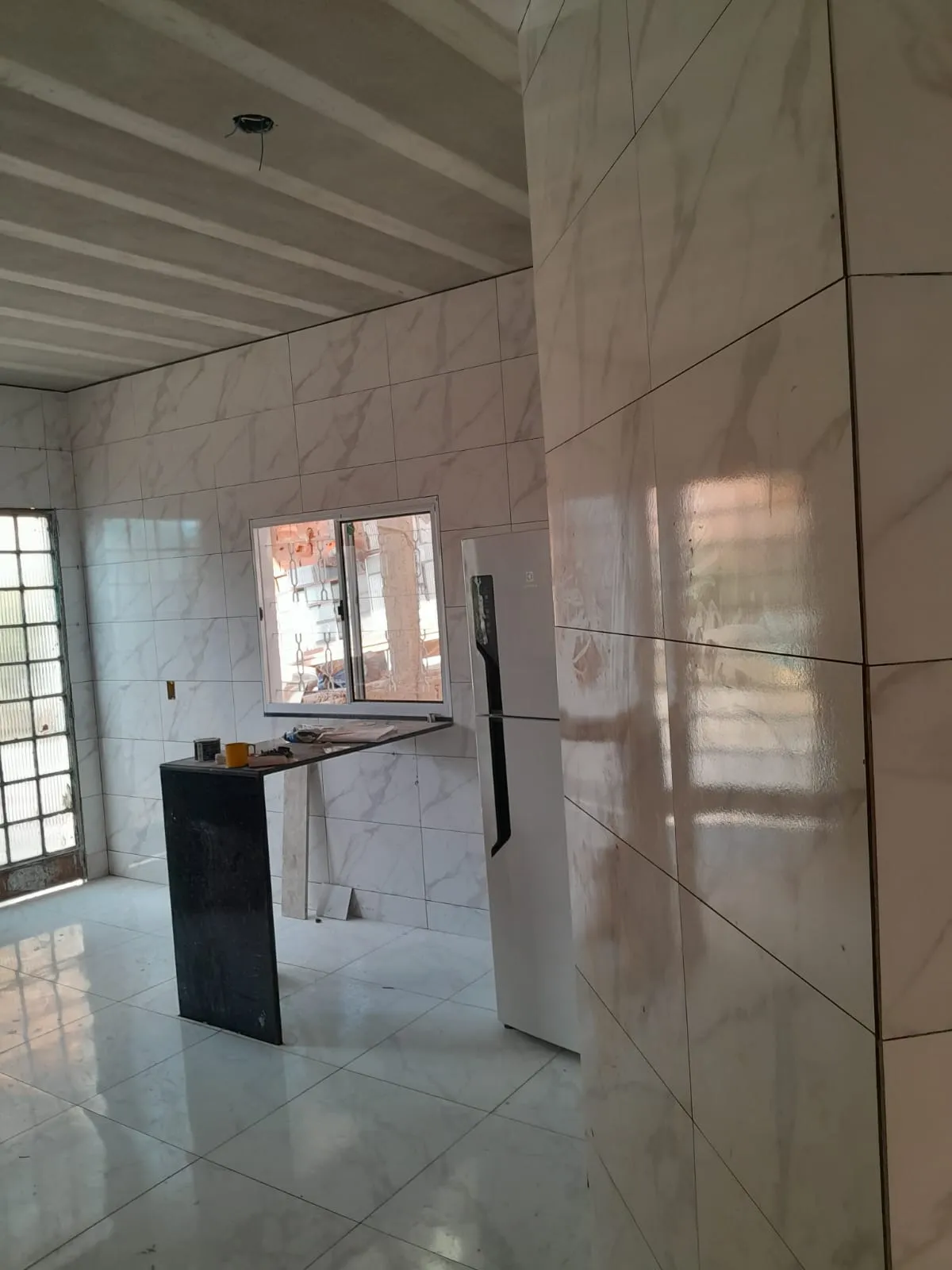 Cozinha moderna com acabamento de alto padrão