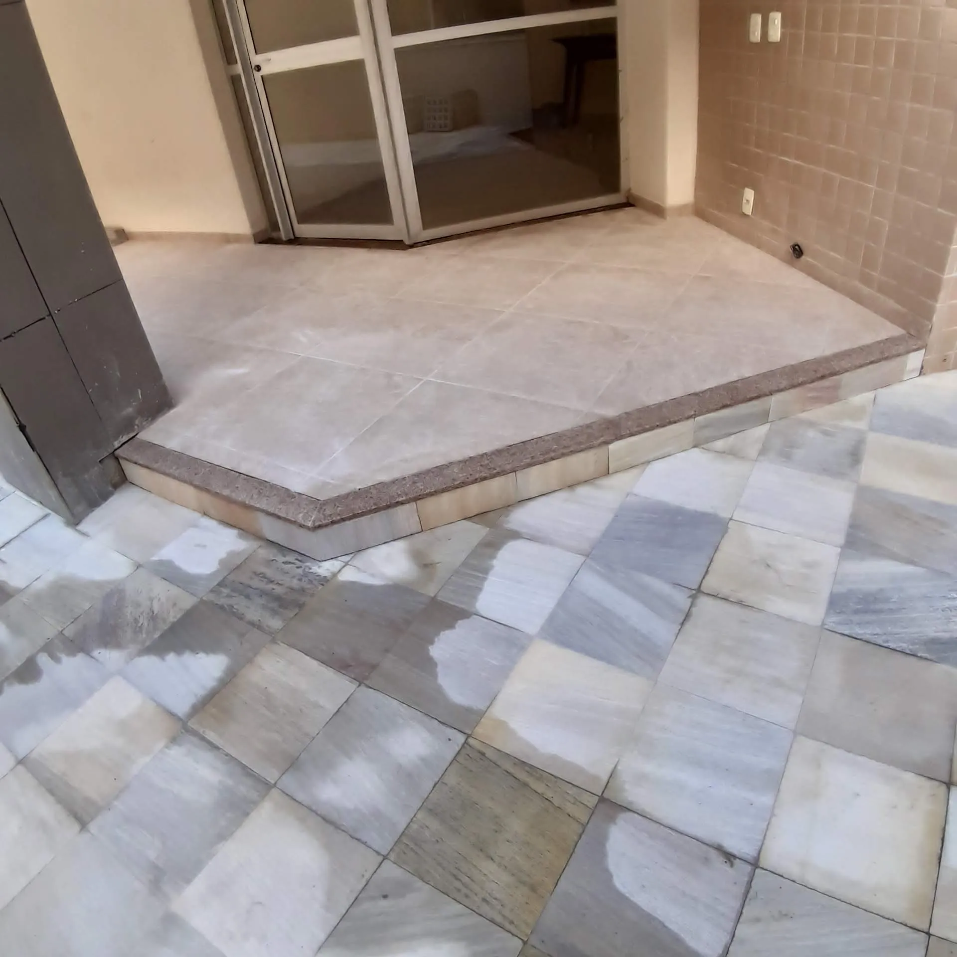 Instalação de piso residencial