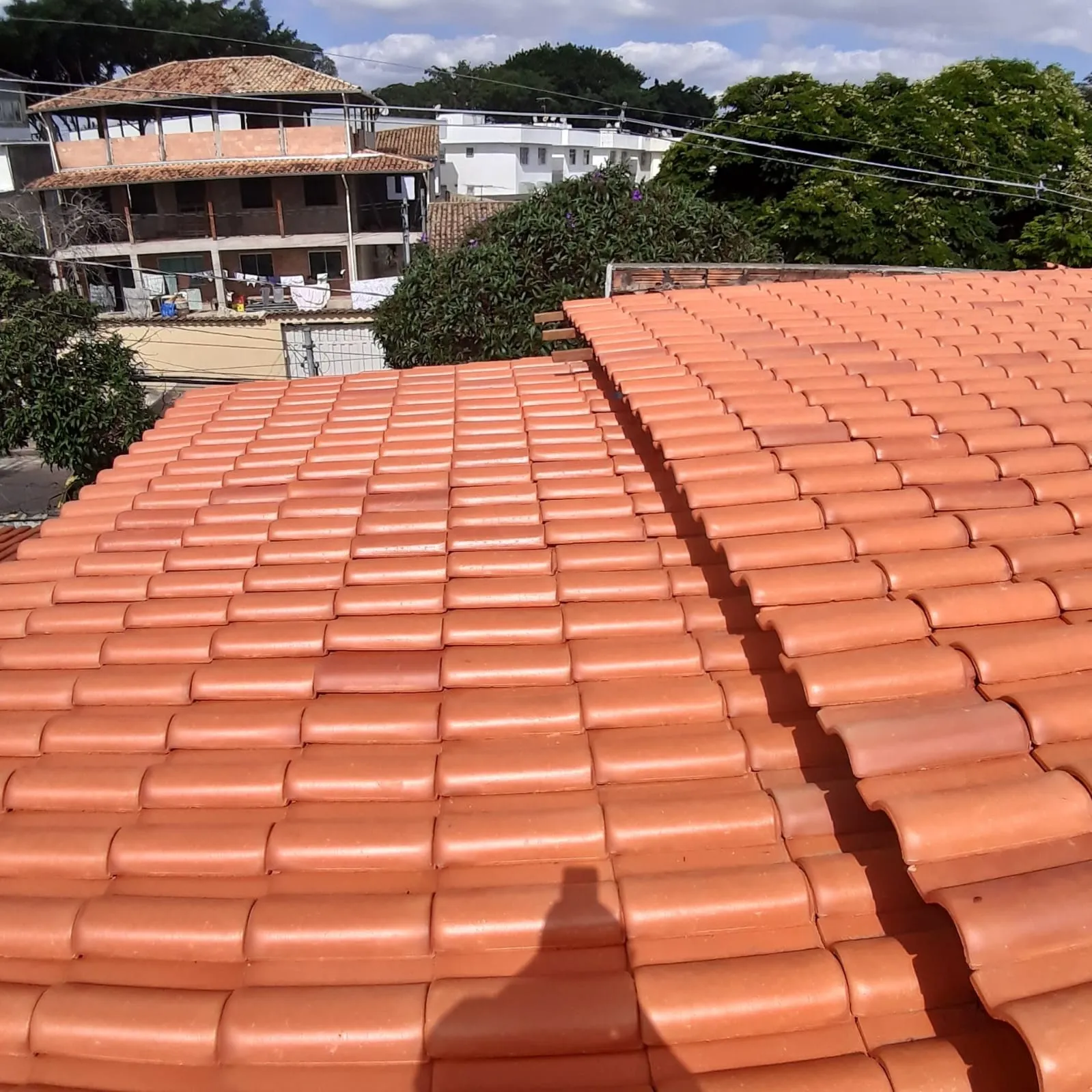 Construção de telhado residencial